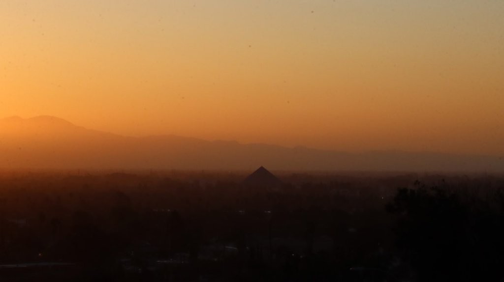 A sunset over a city

AI-generated content may be incorrect.