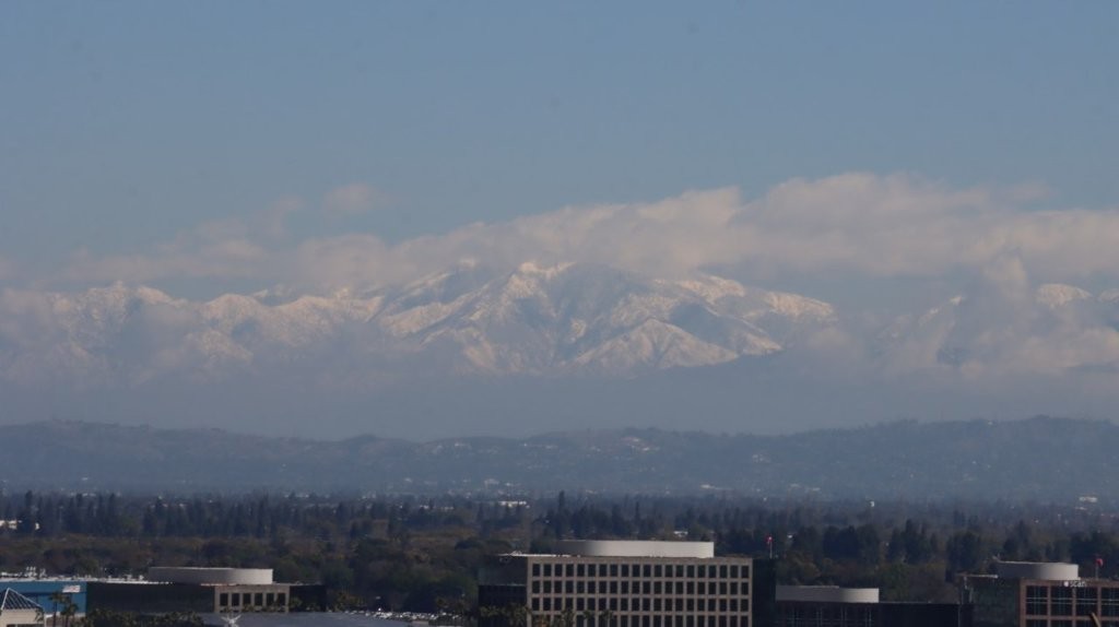 A snowy mountain range in the distance

AI-generated content may be incorrect.