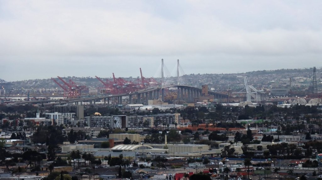 A view of a city with a bridge

AI-generated content may be incorrect.