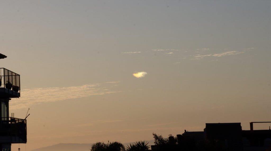 A cloud in the sky

Description automatically generated